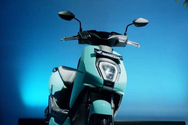 Scoopy Prestige White